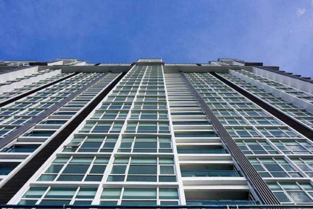 Experience The Coast - Hostahome Suites At Paragon Residence Near Downtown Johor Bahru Zewnętrze zdjęcie